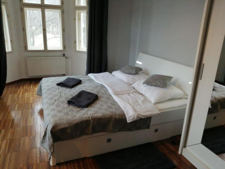 2 Bedrooms Close Vysehrad - Congress Centrum プラハ エクステリア 写真